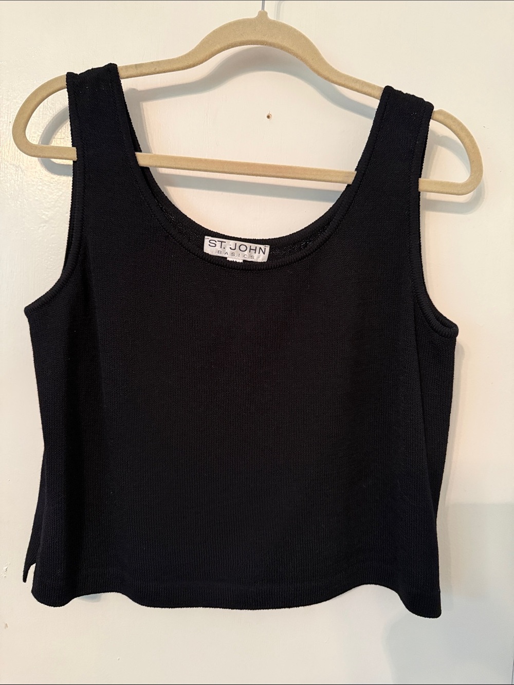 St. John Black Knit Scoop Neck Tank- 20” shoulder to hem